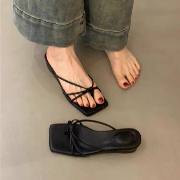 Fashion Shoes Woman 2025 Slippers Summer On A Wedge Heeled Mules Rubber Flip Flops Leopard High Hawaiian Slides Scandals Leopard