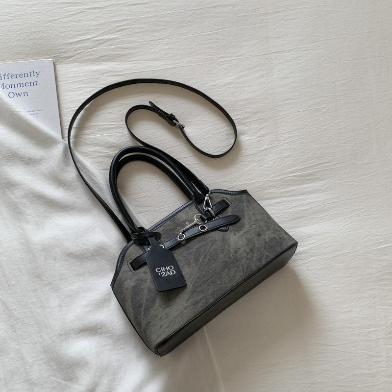 

Underarm retro casual shoulder bag tote bag women s 2025 autumn new large-capacity women s bag European and American trendy fashion bag чёрный