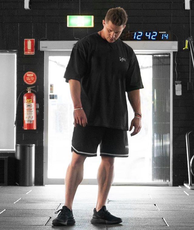 Muscle Fitness Slim Fit Breathable Mid-Sleeve T-Shirt for Running & Training