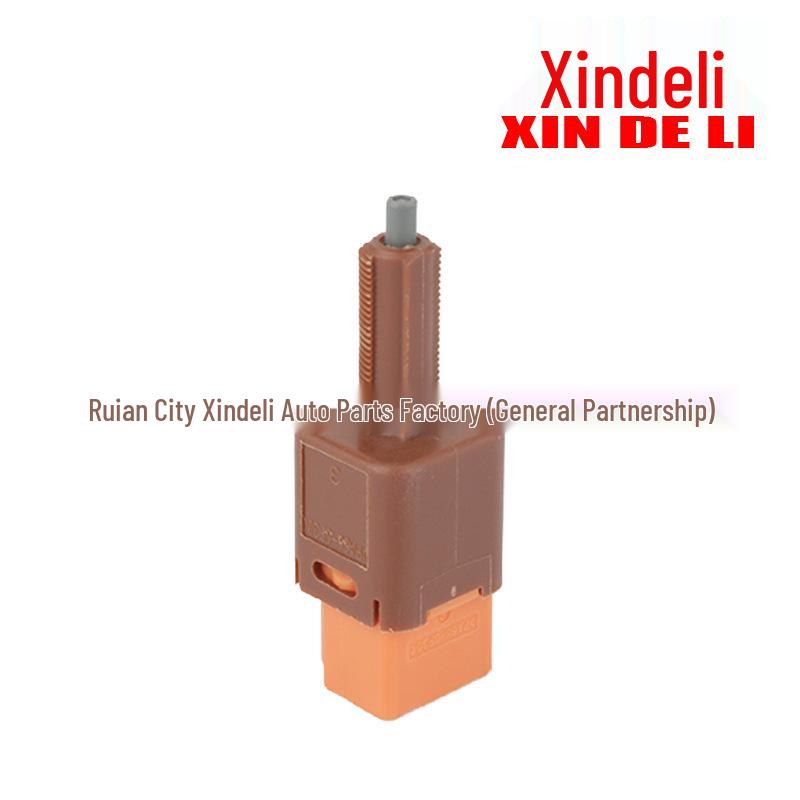

Brake Light Switch for Nissan Qashqai, BYD Lancer, Sylphy, Tiida (Model 25320-BR)