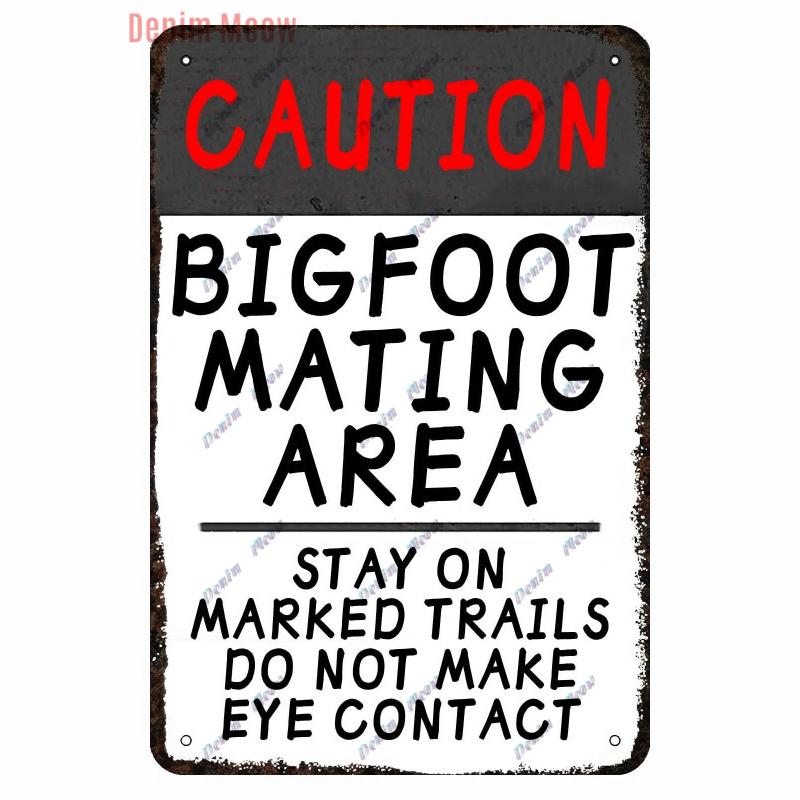 Vintage Bigfoot Crossing Metal Wall Decor, Warning Bigfoot Area, Tin Signs, Retro Decorative Stickers, Home Decor,  WY288