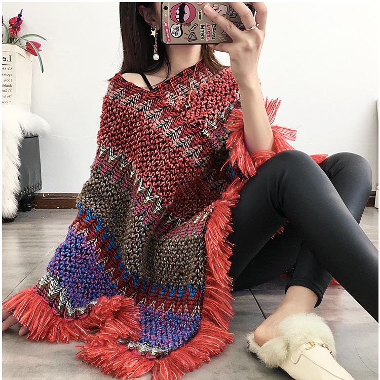 Dámský pulovr s cikcakovým úpletem a třásněmi, šál, podzimní hippie měkký háčkovaný šál, asymetrická šála