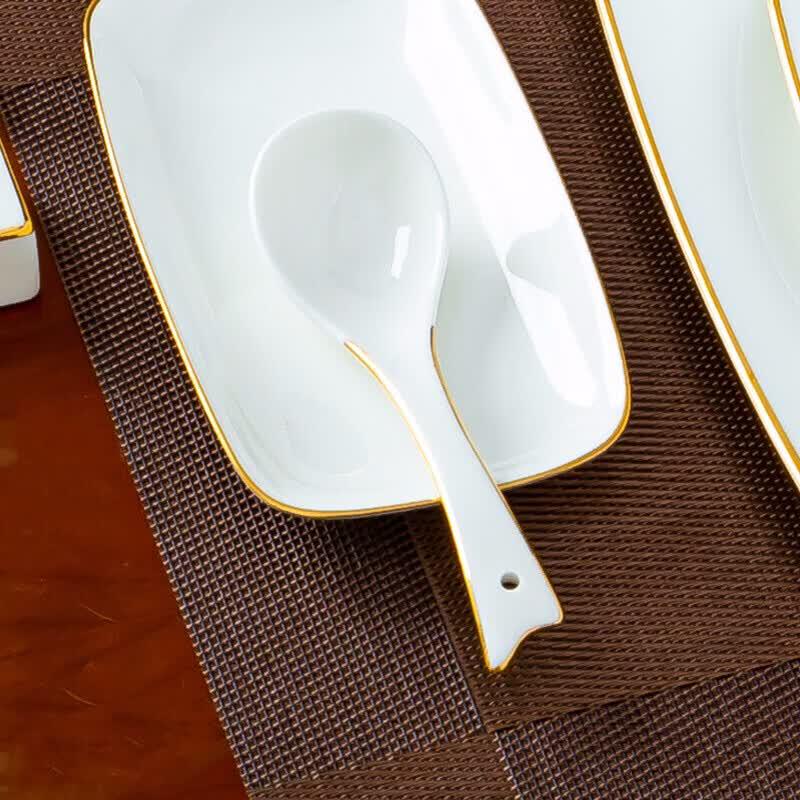 Luxury Gilded Chinese Bone China Dinnerware Set