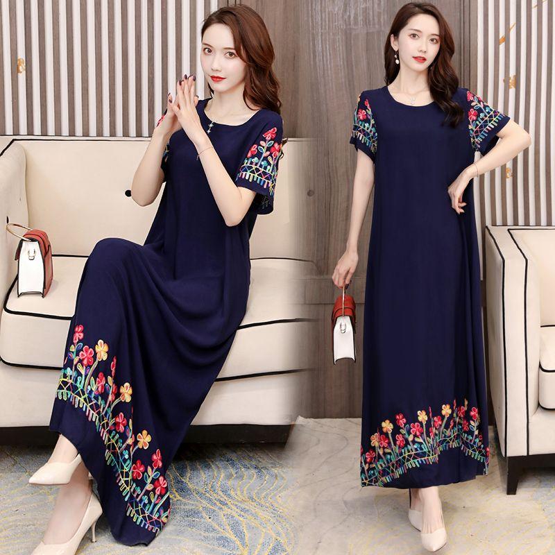 Charmantes und weiches besticktes Baumwollkleid für Frauen in Übergröße im Sommer