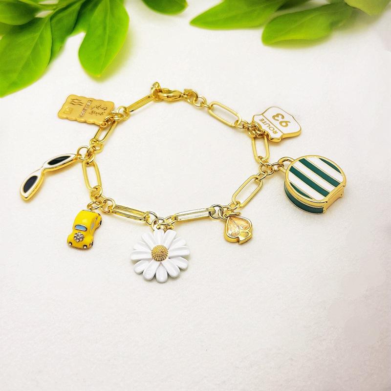 Car Sunglasses Exquisite Bag Small Bee Small Daisy 95 Silver Needle Earrings Necklace Bracelet Set