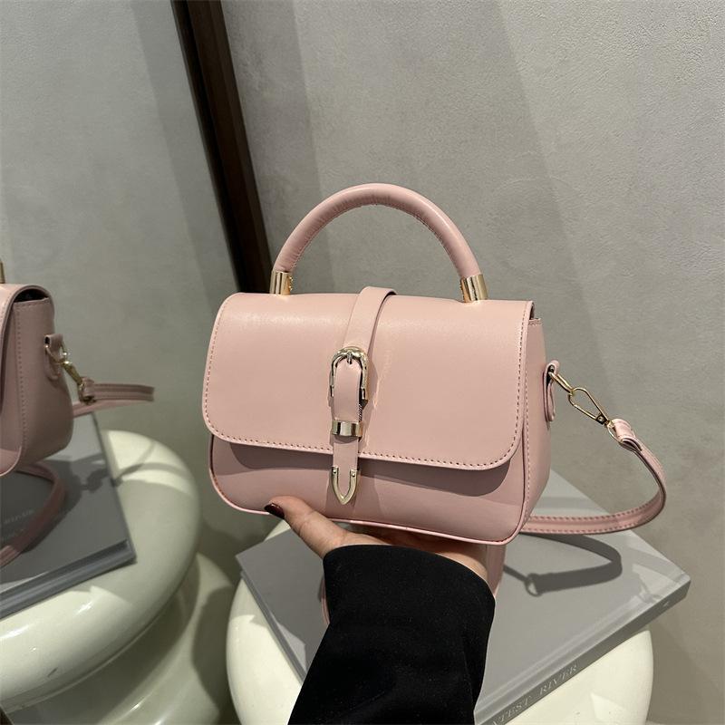 This Year's Popular Handbags 2025 Autumn New Fashion Casual Simple Messenger Bags Trendy Commuter Shoulder Women's Bags