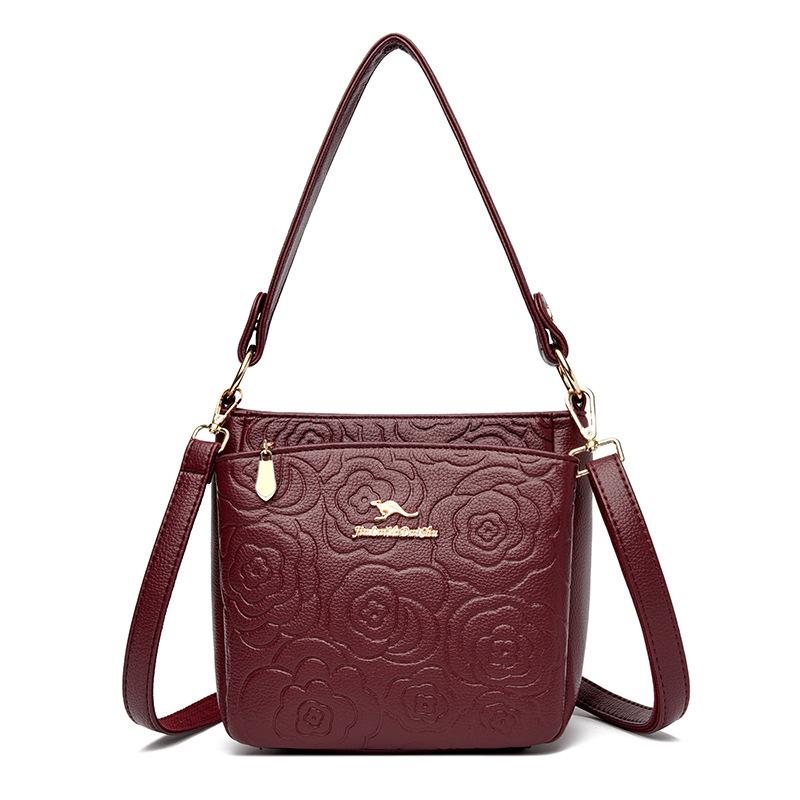 Simple and large-capacity bag women's 2025 autumn and winter fashion messenger bag versatile shoulder small square bag soft leather mother bag