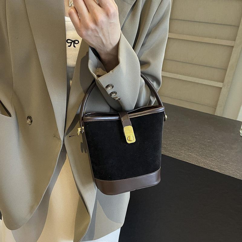 Frosted Texture Fashionable New Autumn and Winter Lock Retro Simple Crossbody Shoulder Portable Bucket Bag Woman