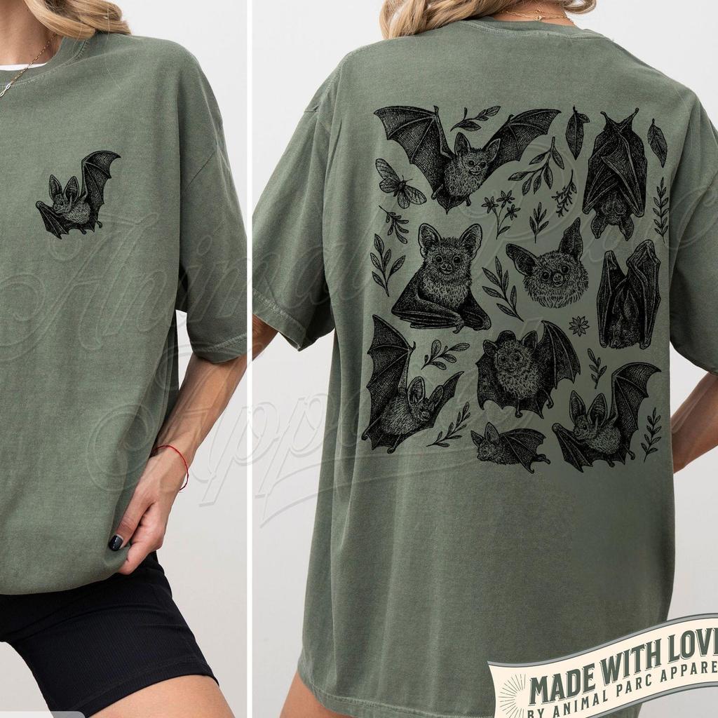 Vintage Bat T-Shirt, Gothic Cottagecore Graphic Tee, Bats 90s T Shirt, Halloween Bats Tee, Halloween Dark Aesthetic Tee, Spooky Animal Shirt