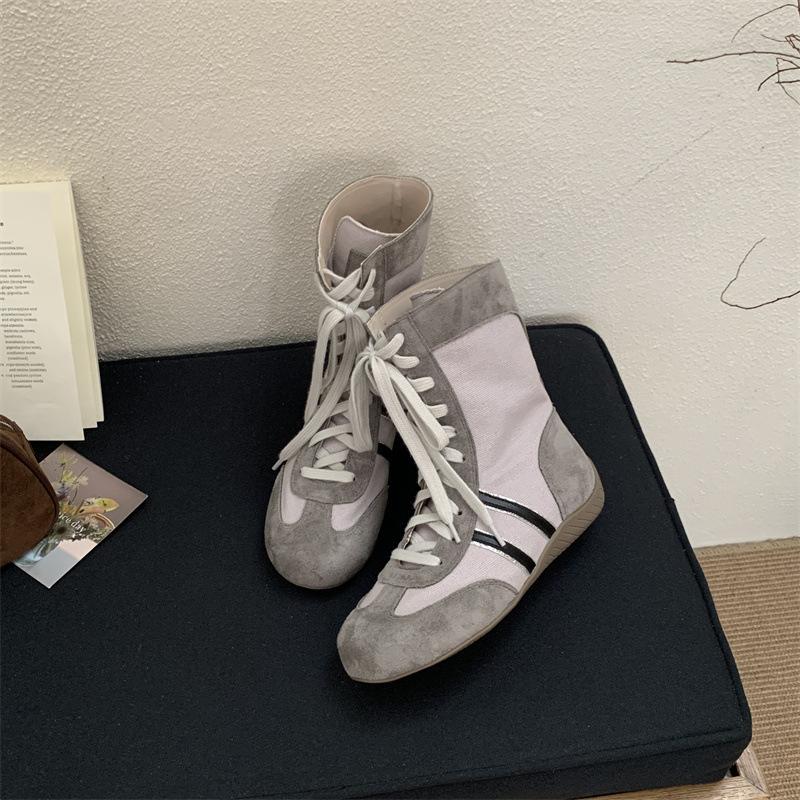 2025 retro boxing boots women's outdoor flat-bottomed medium tube Martin boots casual training shoes autumn handsome strap short boots