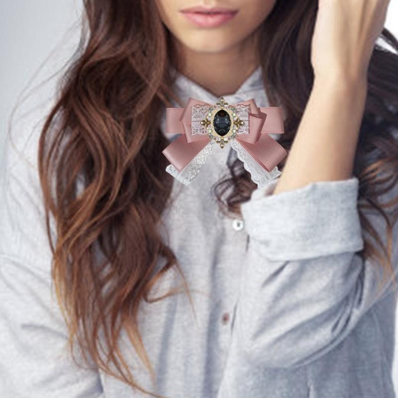 Elegante Spilla a Forma di Fiocco in Pizzo e Nastro per Donna, Nodo Pre-annodato, Jabot, Collo con Strass, Cristallo per Eventi Formali
