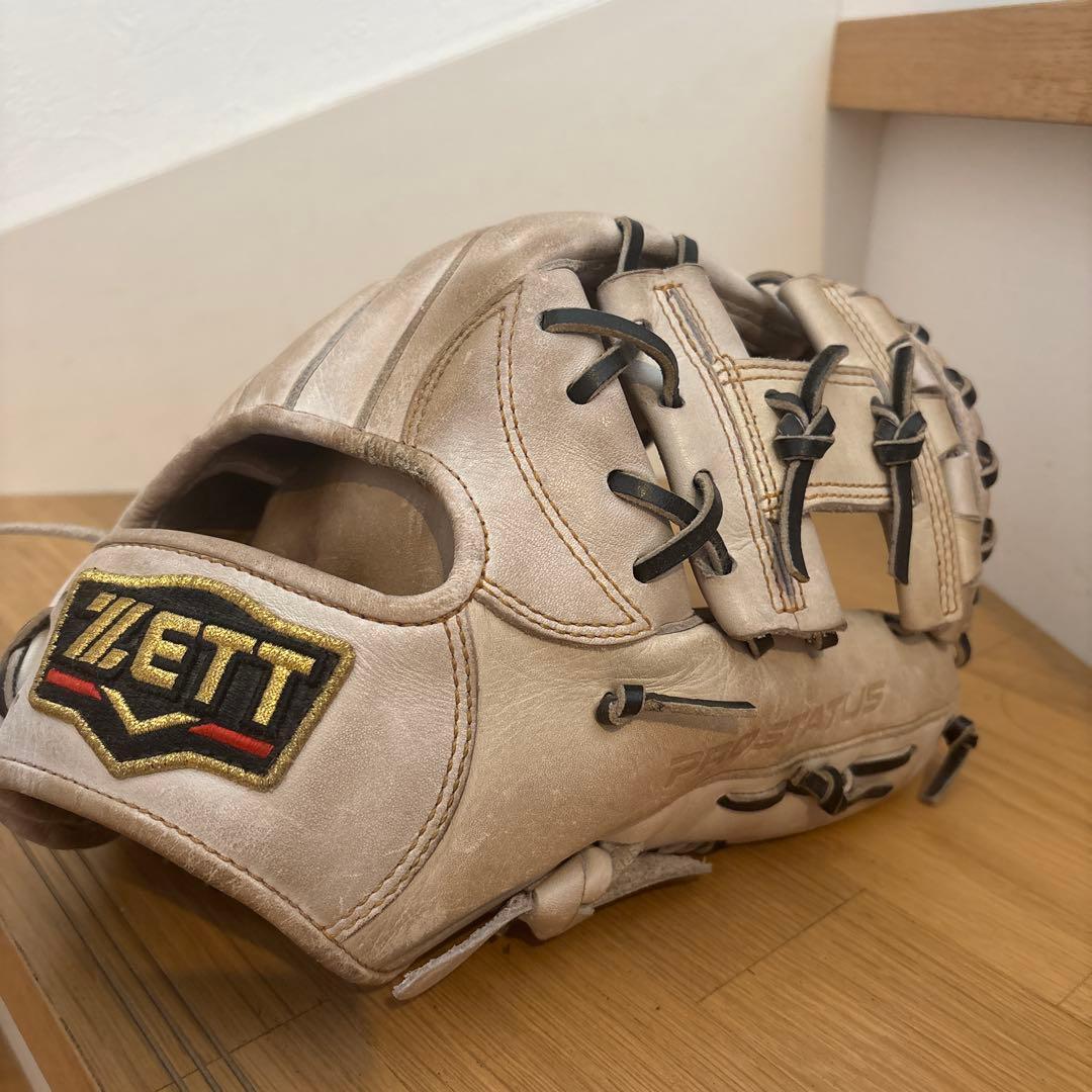 Used ZETT PROSTATUS Softball Glove