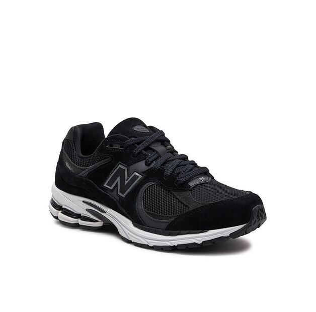 New Balance M2002RBK Sneakers