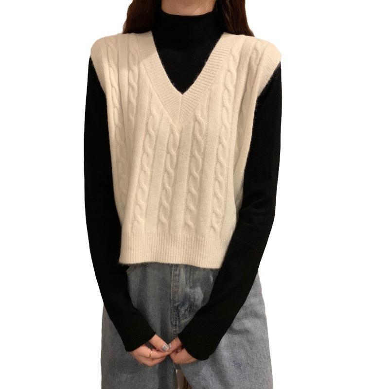 Retro Hong Kong Flavor Twist Knitted Sweater Vest, Women's Clothing Autumn New Loose Outer Wear Thin Sweater Women