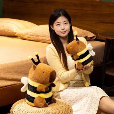 Roztomilá roztomilá včelí kapybara panenka plyšová hračka kapybara panenka dětská společnost uklidňující panenka