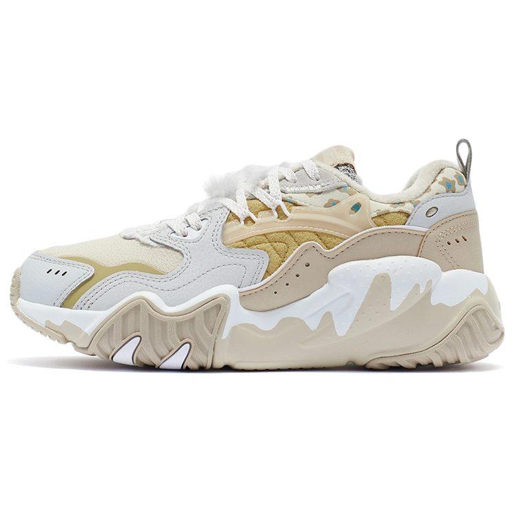 Li Ning Cat Paw Lite Slip Resistant, Abrasion Resistant, Breathable Low Top Running Shoes Women's Milk Candies Yellow AGCR230-3
