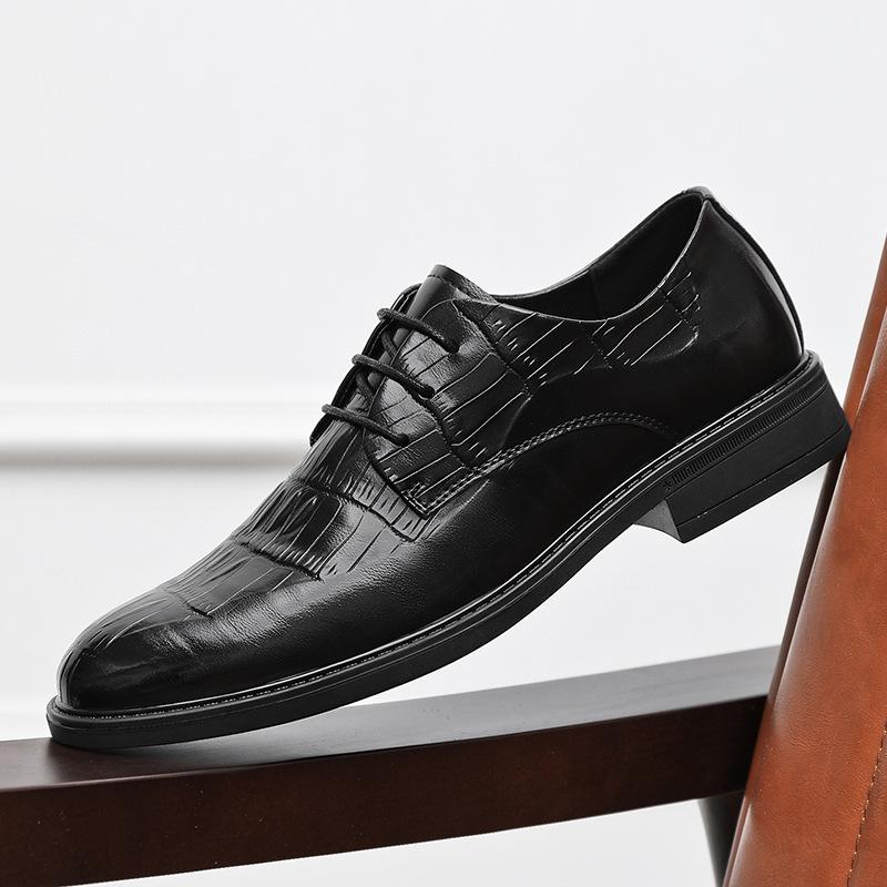 

Кожаная обувь мужская осенняя новая верх из микрофибры удобная универсальная британская деловая мужская обувь с острым носком низкая высота верха увеличивающая рост кожаная обувь 44