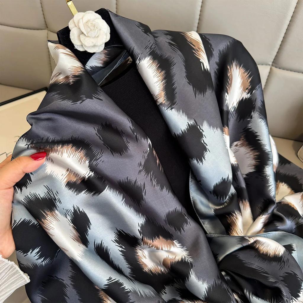 Summer Sunscreen  Bandanna Popular Leopard Print Silk Scarves Fashion Large Shawl Lady Seaside Beach Towel Foulard