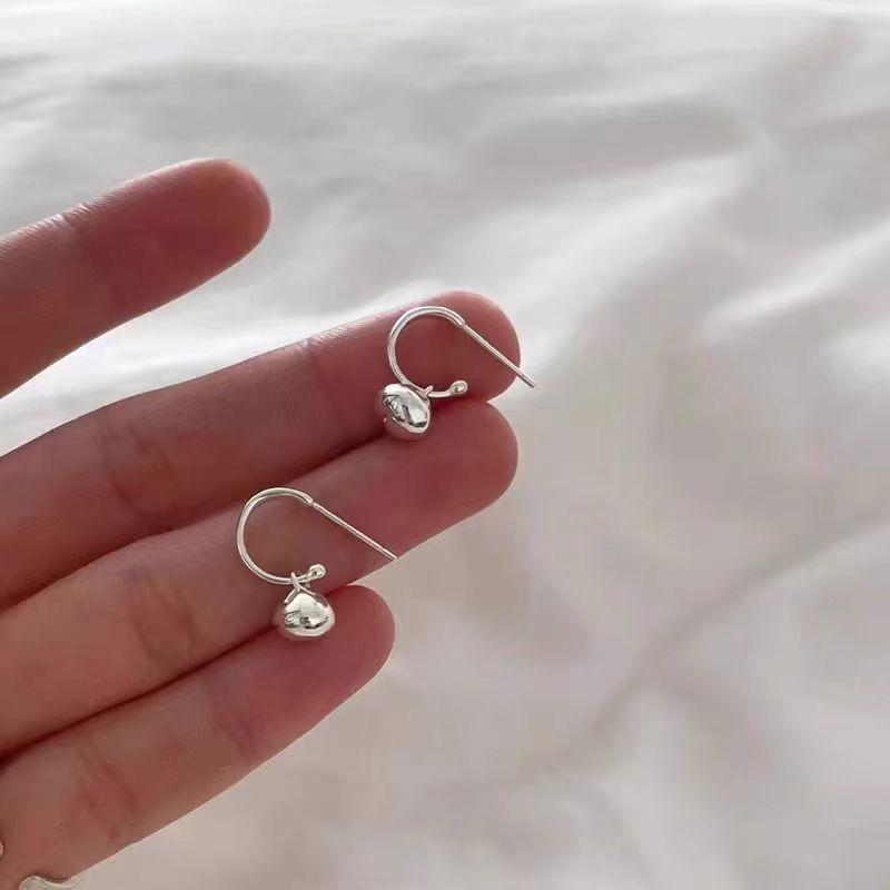 Little Silver Bean~ Wind Simple Premium Sense Full Body Sterling Silver Niche Earrings, Solid Bean Versatile Stud Earrings Women