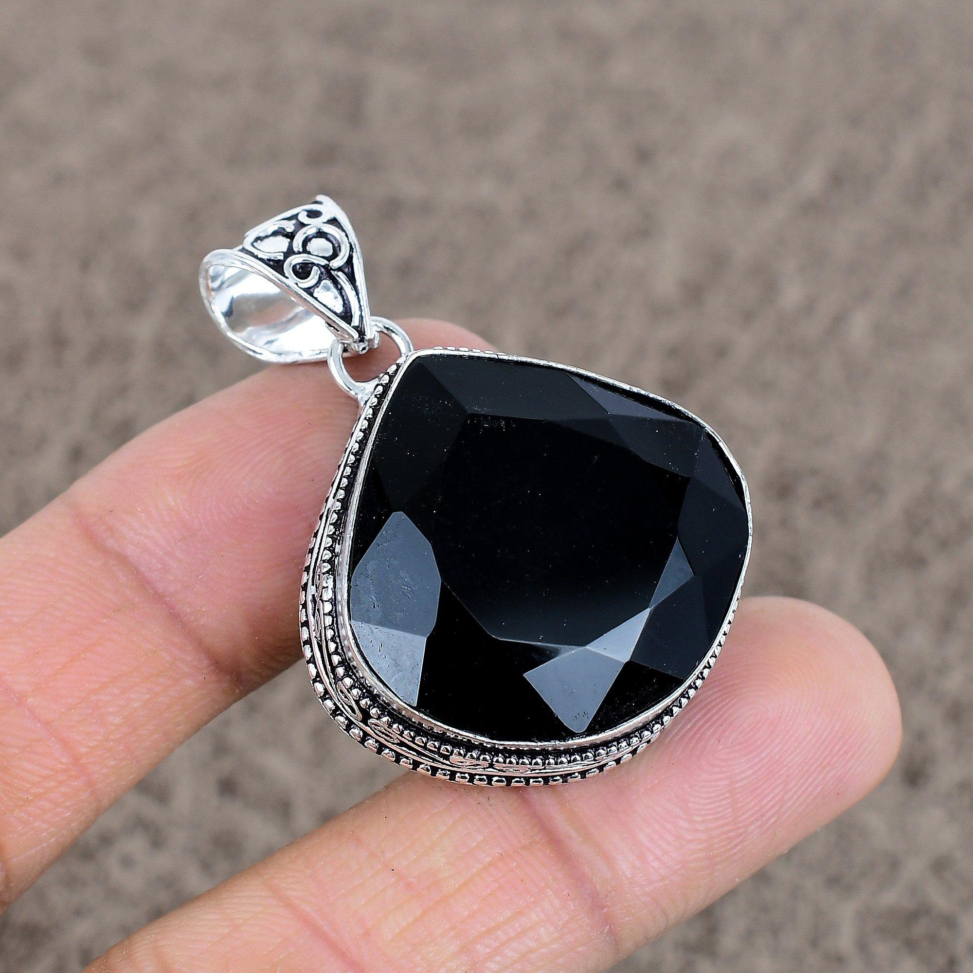 

Black Spinel Gemstone Handmade 925 Sterling Silver Jewelry Pendant 1.77 KKG-37