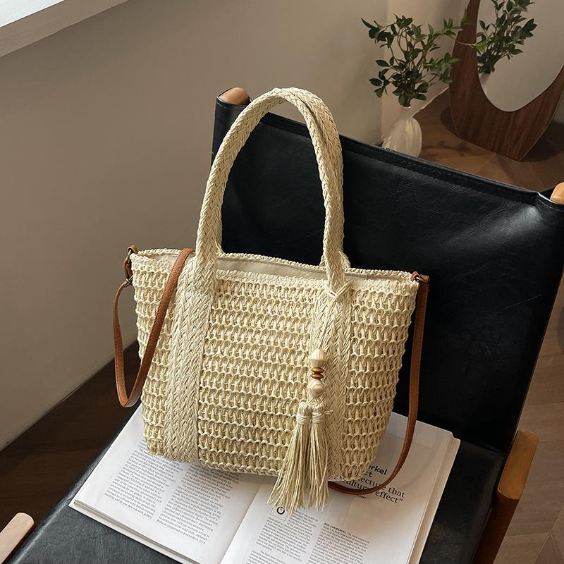 Woven Bag Women's New Close-fitting Large-capacity Straw Woven Tote Bag High-value Portable Shoulder Messenger Women's Bag