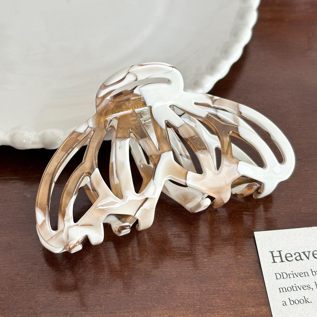 Acetate Hair Chic Claw Clips In Trendy Milk Coffee Color For Modern Fashion And Hairstyles Classy