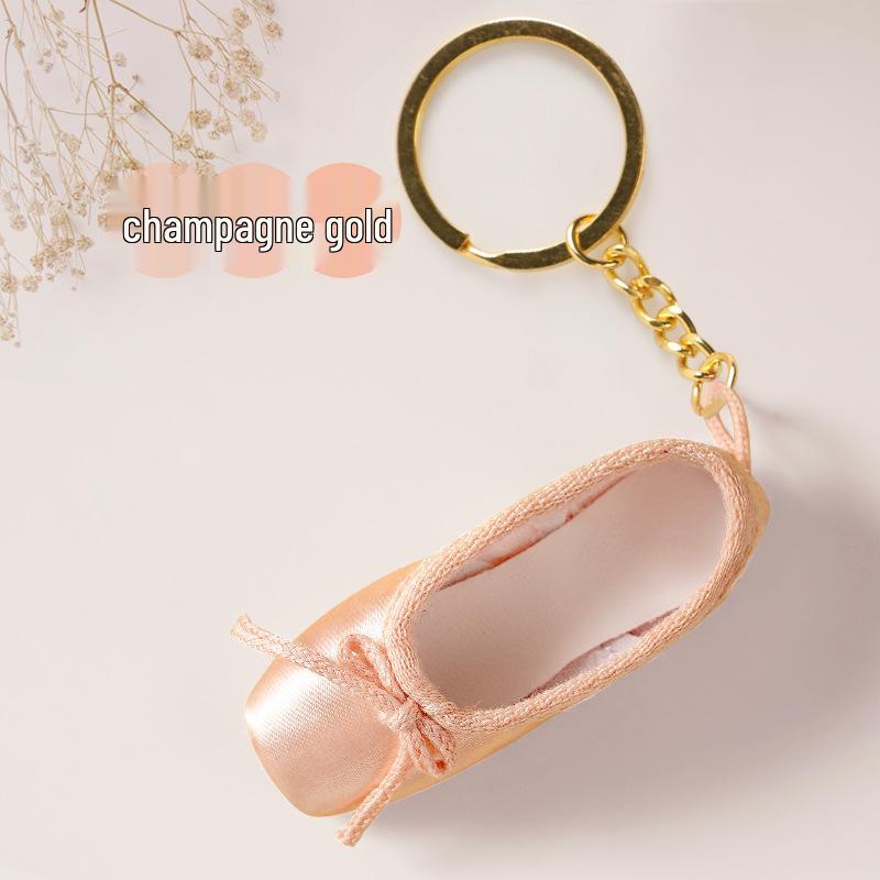 Ballettschuh-Anhänger: Handgefertigter Satin-Spitzschuh-Anhänger Schlüsselanhänger