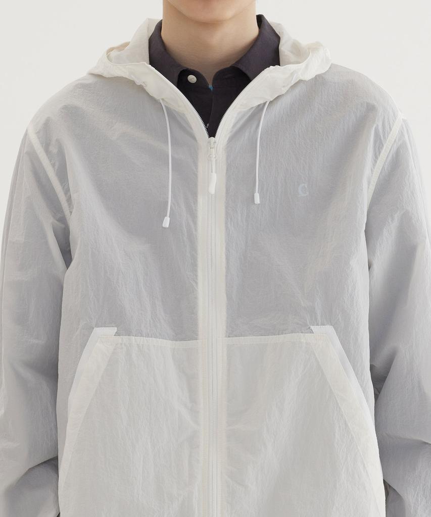 Covernat Packable Lightweight Windbreaker Jacket White