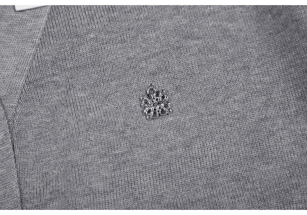 Badblood Metal Logo V-Neck Knit Sweater - Women's Retro Slimming Cardigan