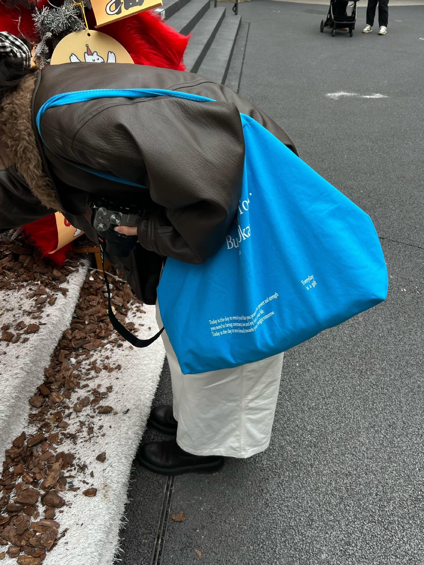 

Large-capacity Single-shoulder Bag Fashionable and Versatile Letter Single-shoulder Bag Relaxed Commuting Tote Bag синий