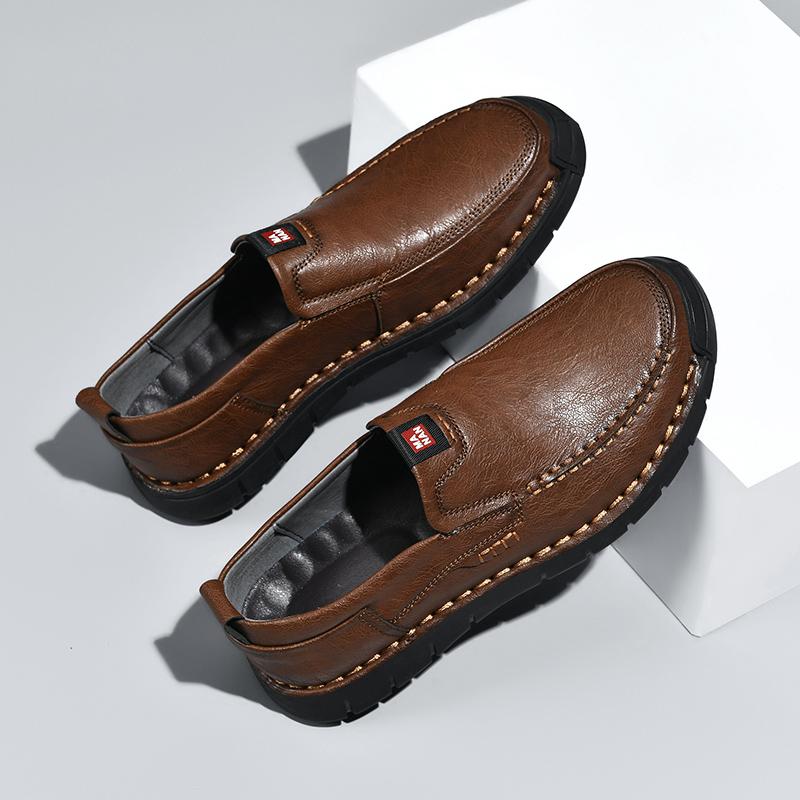 Fashion Soft Mens Leather Slip-ons Shoes New Arrival Leather Loafers Handmade Business Shoes Round Toe Casual Shoes Man Driving Footwear