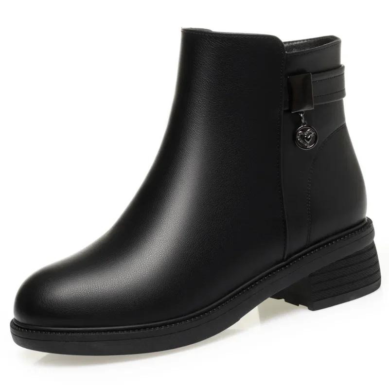 4.5cm Elegant Comfortable Soft Leather Shoes Women's Short Ankle Boots Winter 2026 Heels Warm Fur Motorcycle