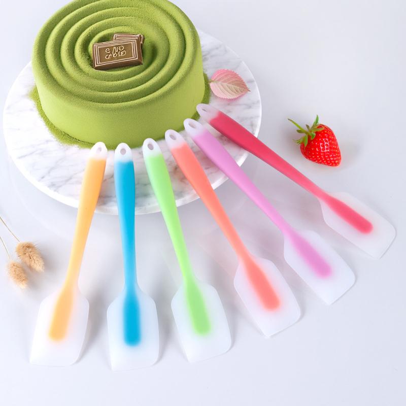 Silicone Spatula Baking Cream Butter Random Color Heat-Resistant Mixing Batter Scrapers Kitchen Utensils Cooking Bakware Tools