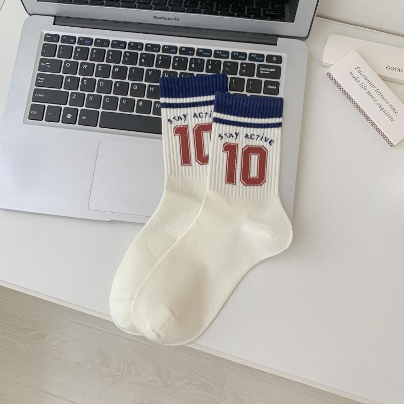 

Autumn Trendy Sports Women s Socks, Versatile and Trendy Sports White Long Socks, Mid-calf Corsets 1 pair