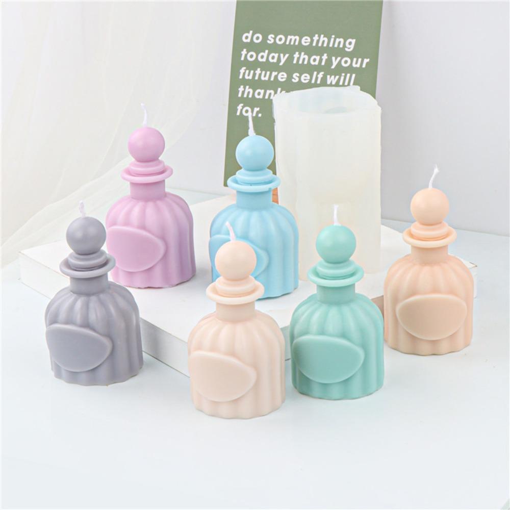 

Striated Pattern Sphere Silicone Candle Mold Geometric Soap Mold Odorless Chocolate