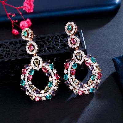 Orecchini pendenti lunghi CMM eleganti in stile boemo con zirconi multicolor