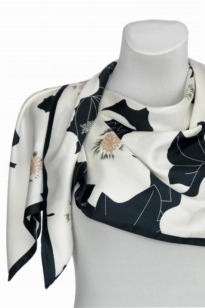Women' Scarf 90X90 "Black and White Elegance" - Elegant with a Floral Pattern, Imitation Silk