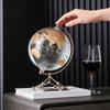 Accesorii pentru decor – Globuri decorative și de birou