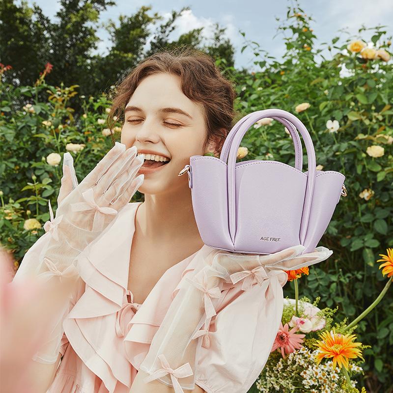 

Single-shoulder crossbody bag, popular and stylish handbag for girls 23*13*10 светло-фиолетовый