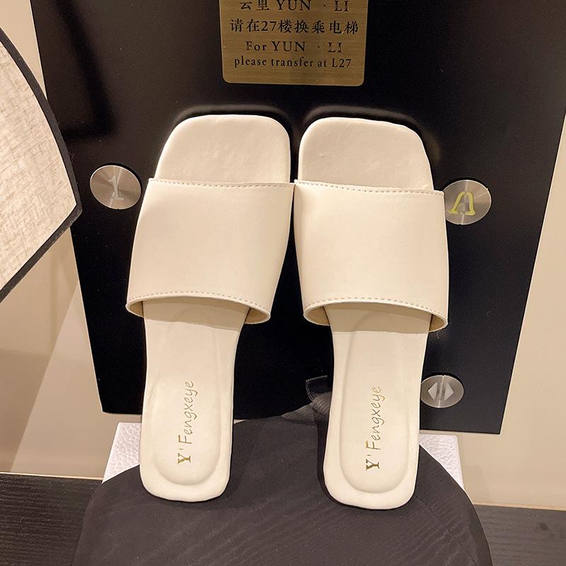 2025 Summer European and American New Fashion One-word Cool Slippers Simple Temperament Flat Bottom Square Head Sandals Women