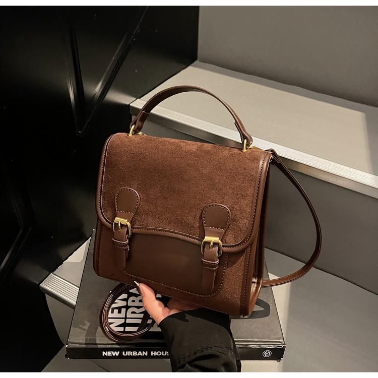 

Матовый ретро рюкзак женский модный нишевый дизайн студенческий школьный рюкзак тренд легкий дорожный рюкзак темно-коричневого