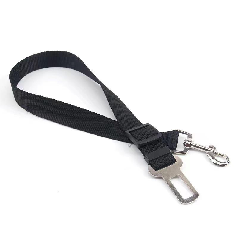 A Dog Seat Belt Designed for Vehicle Safety, Suitable for Securing Pets In The Car, Including Harnesses for Cats And Dogs