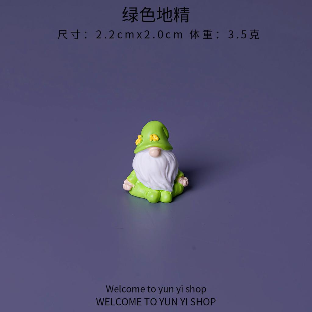 Miniature Gnome Figurine for Garden Terrarium Decoration - Green