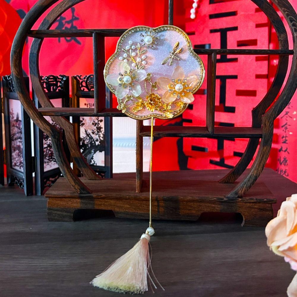 Chinese Style Mini Chinese Fan Tassels with Pendant Bridal Group Fan Vintage Handheld Chinese Silk Fan Chinese Wedding