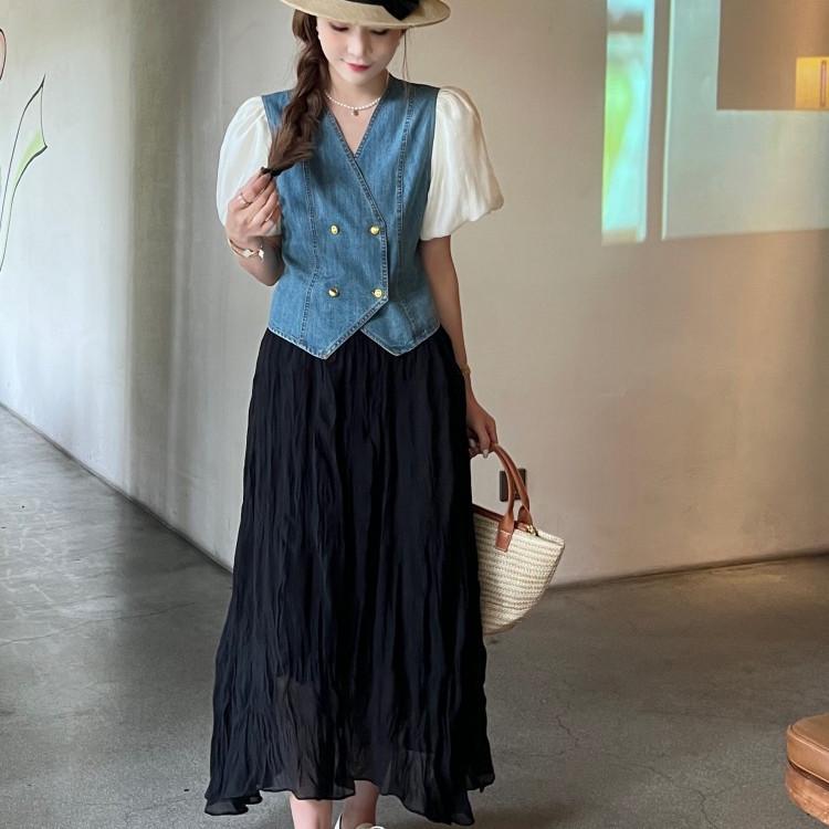Women's Denim Two-Piece Dress for Summer 2026: Slimming, Petite Fit with Short-Sleeved Jacket and Mid-Length Skirt.