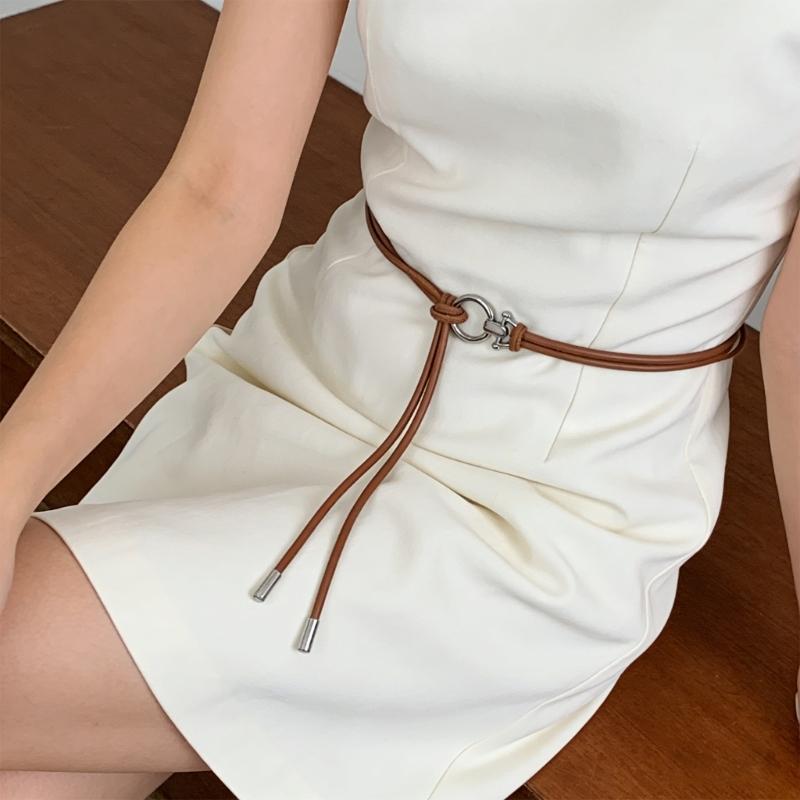 Retro PU Leather Waist Belt Thin Design Lightweight Adjustable Waistband for Daily Commute Office and Vacation