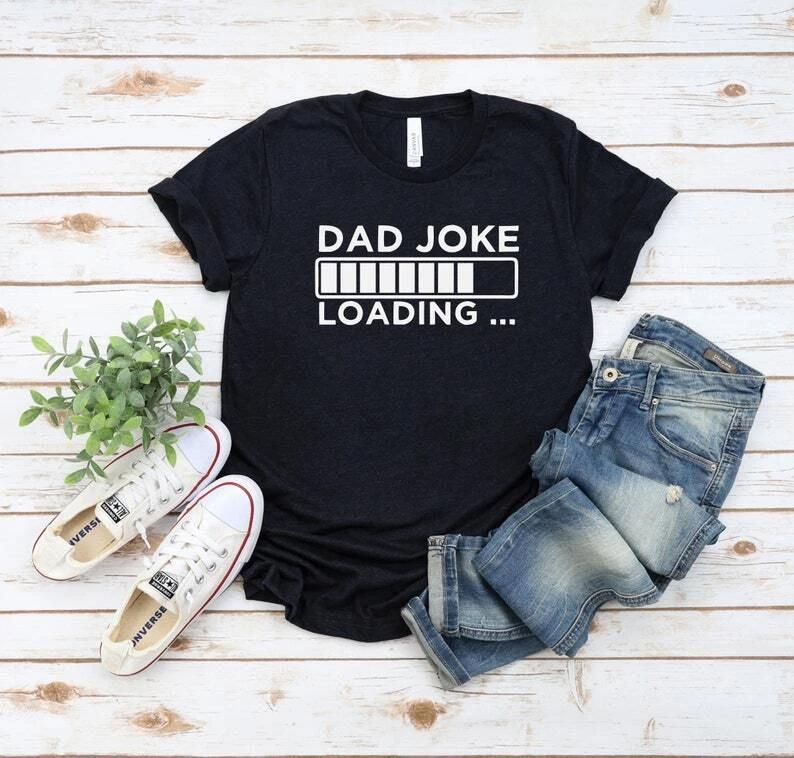 

DAD JOKE LOADING Unisex Tee M