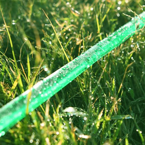 Zahradní zavlažovací vodovodní potrubí o průměru 1/2" nepropustné proti zauzlování s antiextruzní spojkou Venkovní trávníky Vodní hadice Zahradní hadice