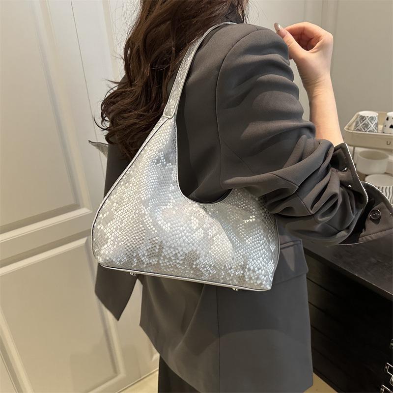 Today's Popular New Crescent Bag Solid Color High-end Texture Handbag Versatile Temperament Single Shoulder Underarm Bag Women