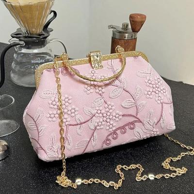 Vintage Designer Handmade Wedding Clutch for Women Chic Lock Shell Clip Lady Handbags and Purse Shoulder Chain Messenger Bags
